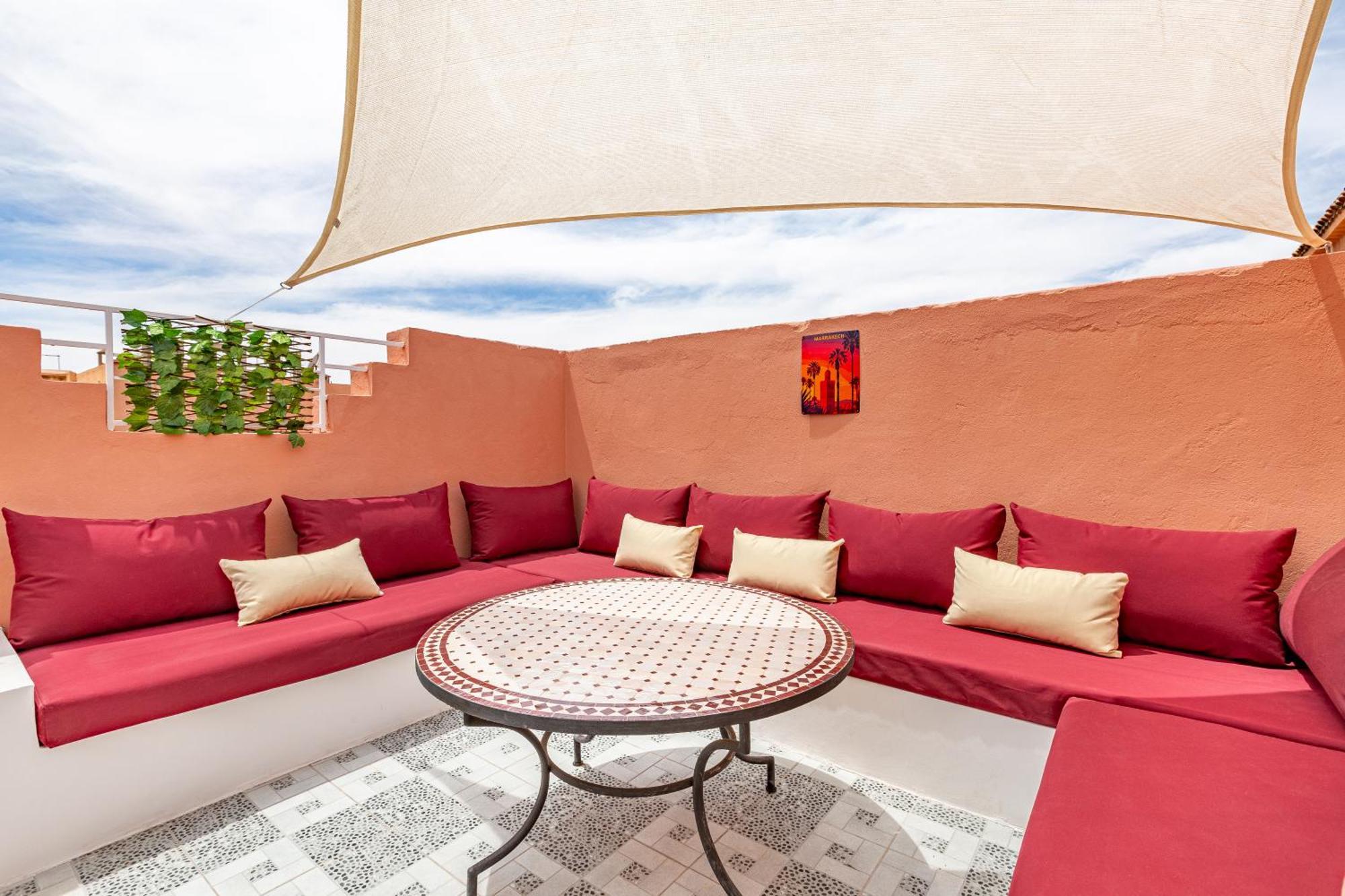 Dar Juma, & Appartements, & Piscine Chauffee Marrakesch